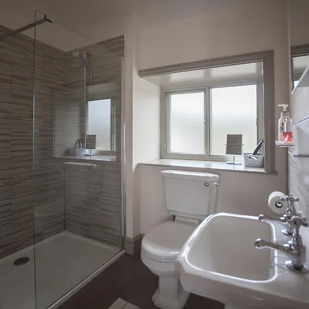 Ludlow - Linnet House - Well Presented Townhouse With Parking - Perfect Location For Exploring On Foot, Sleeps Up To 8 Guests - Hosted By Rentmyhouse Exterior photo